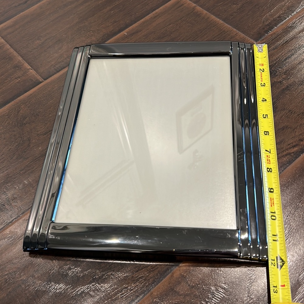 2 Picture frames for $20 - Picture 14 of 14